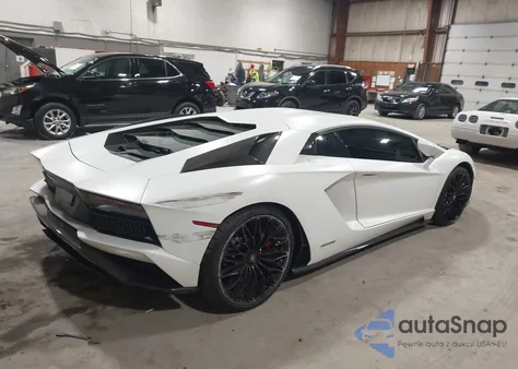 2017 Lamborghini Aventador Lp750-4 Superveloce z USA, uszkodzony, nr VIN ZHWUG4ZD4HLA06463